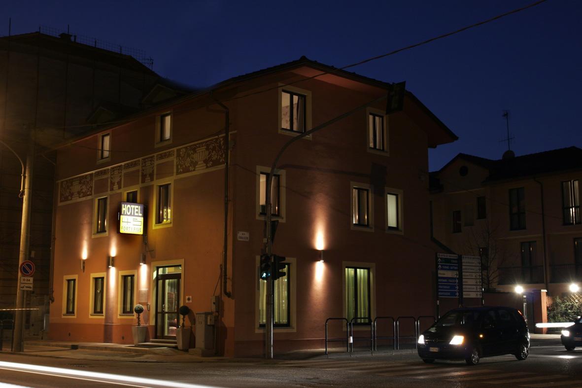 Hotel Fortyfive Chivasso Exterior foto